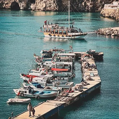 Merkez Muhtesem Konum Giris Kat Antalya