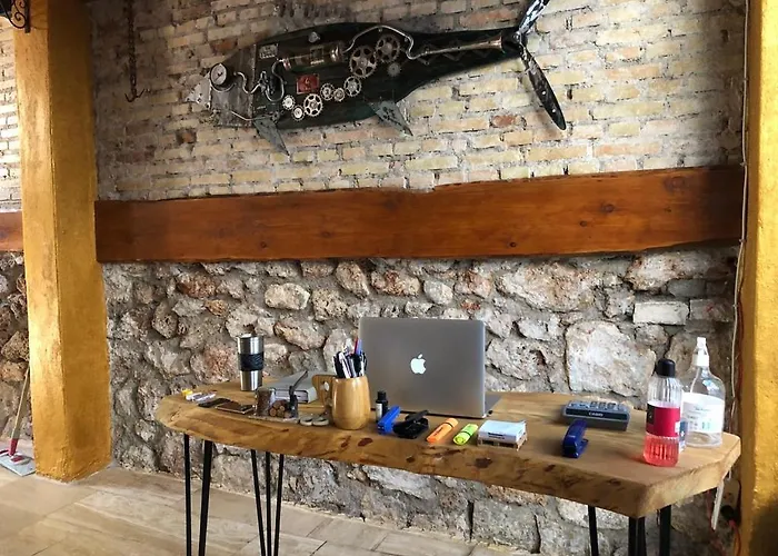 Merkez Muhtesem Konum Giris Kat 아파트 *